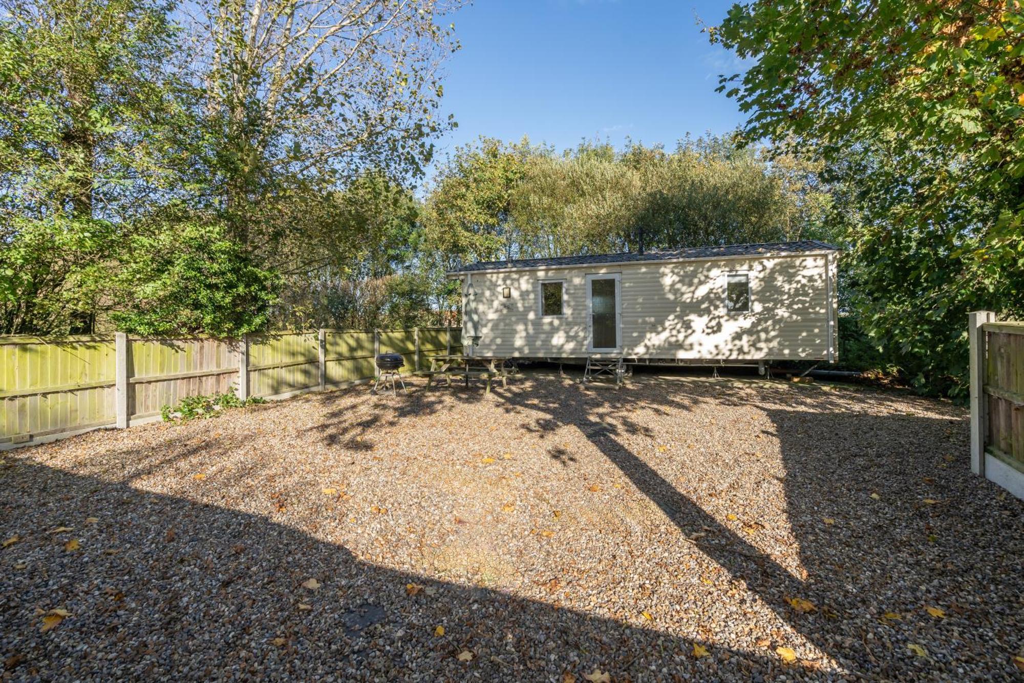 The Pollywiggle, Waxham, Nr Sea Palling Dog Friendly, Private Walk To The Beach NWI Exterior photo